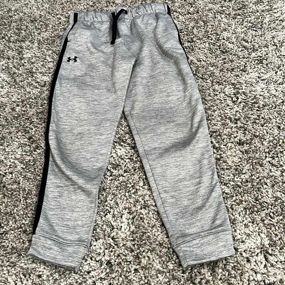 Gray Under Armor sweatpants